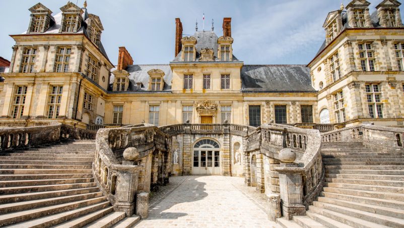 L&acirc;u đ&agrave;i Fontainebleau - Ph&aacute;p