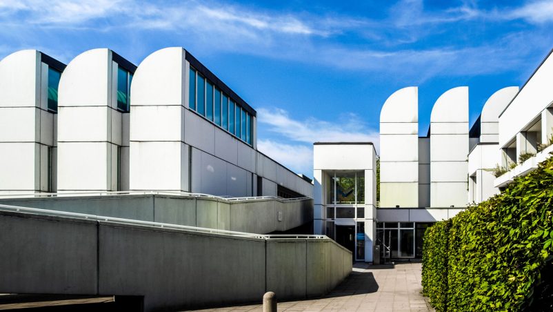 Phong tr&agrave;o Bauhaus c&oacute; sức ảnh hưởng thế n&agrave;o đến thiết kế hiện đại?